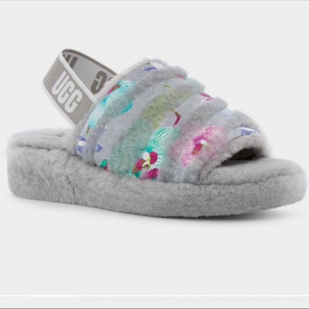 UGG FLUFF YEAH TIGER FLOWER
LIGHT GRAY WOOL SLIPPERS SANDALS SIZE 7 - Picture 12 of 12